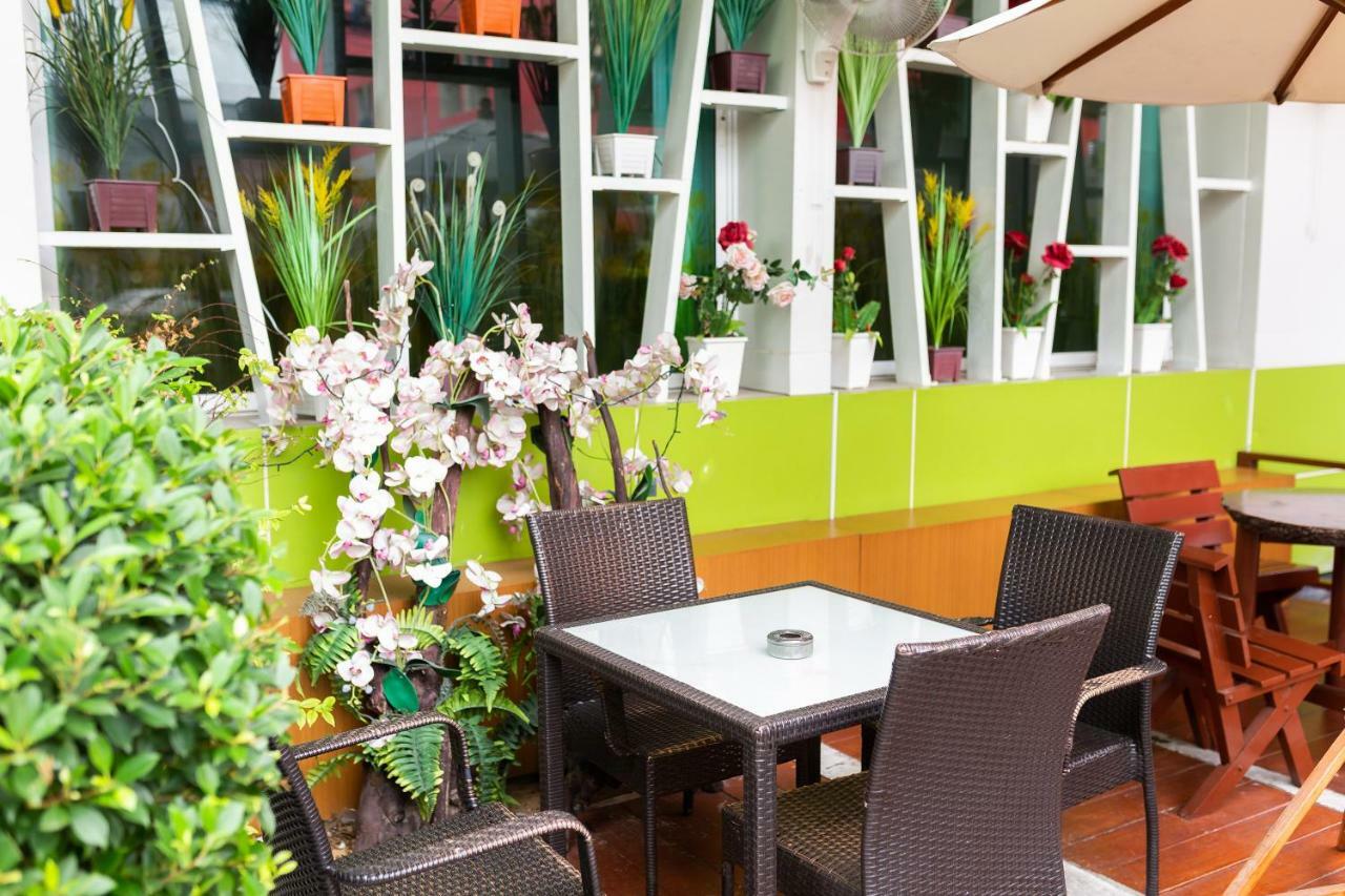 Lucky Green View Bangkok Exterior photo